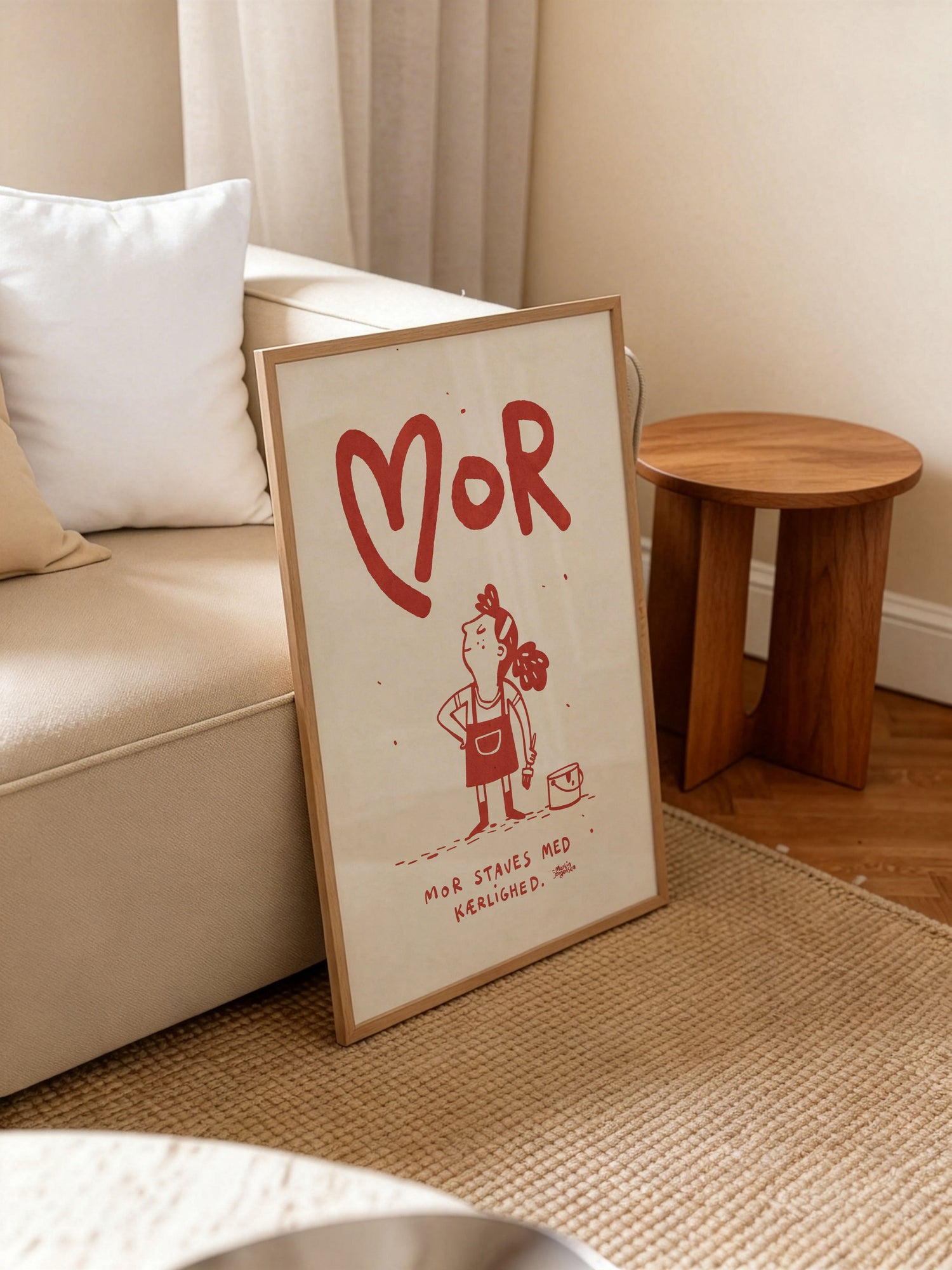 Mother staves with love - red