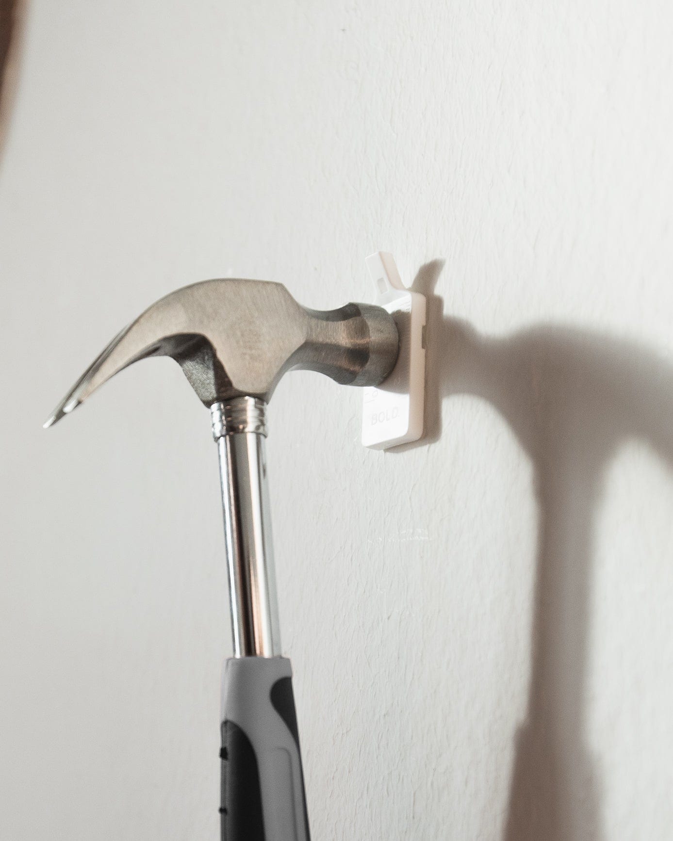 BOLD Picture hook